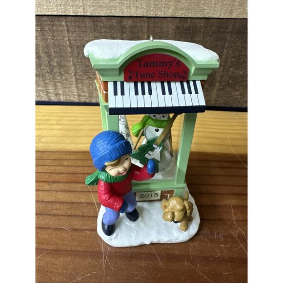 Hallmark 2015 Christmas Window Ornament Tammy’s Tune Shop - Picture 1 of 6